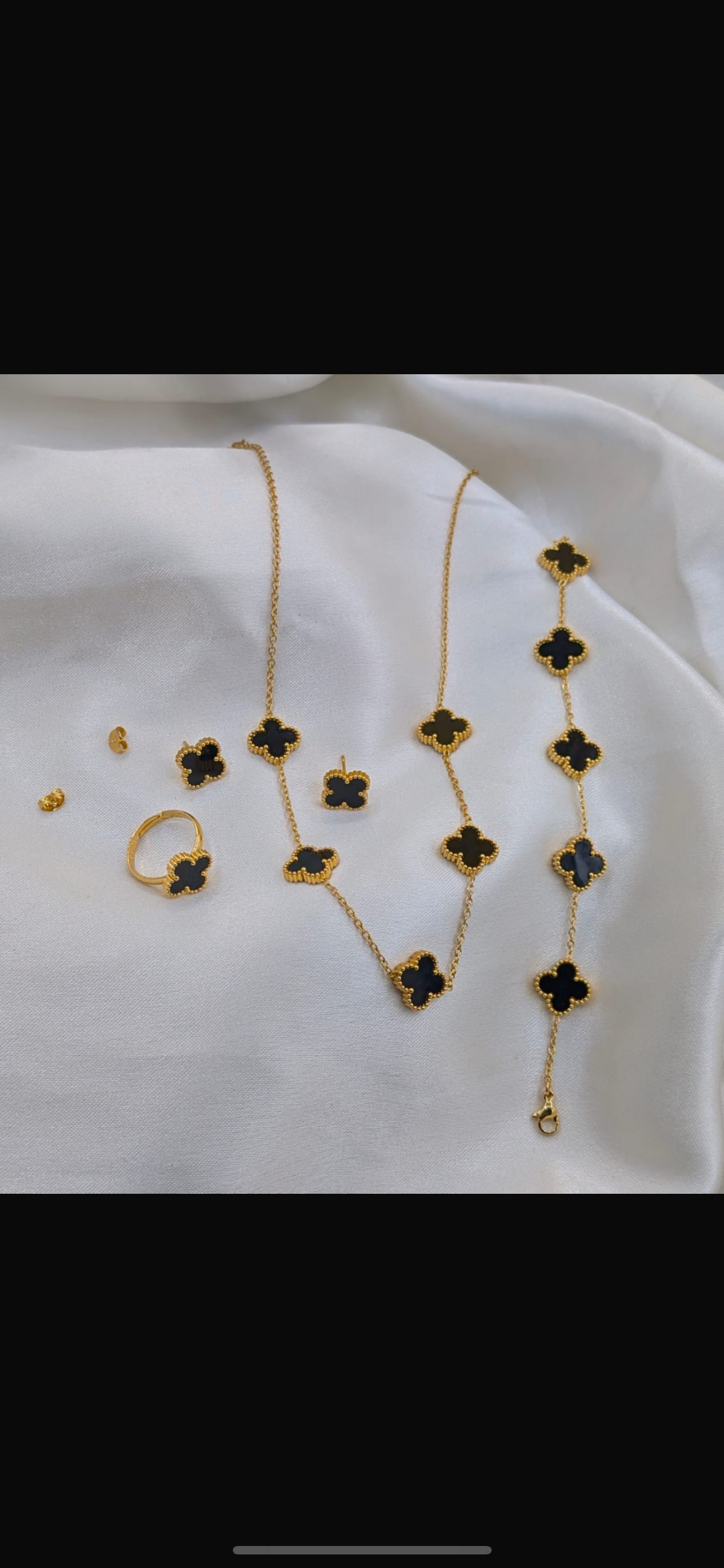 Black 4 piece jewellry set